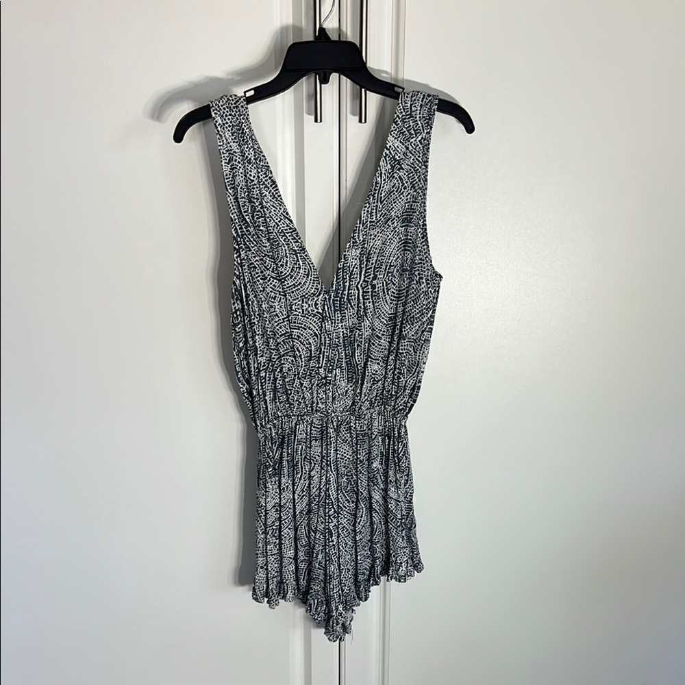 Blue and White Patterned Sleeveless Romper